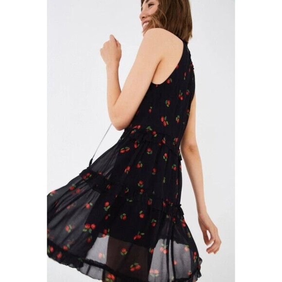 FARM Rio Dresses & Skirts - Farm Rio Women's Pitanga Cherry Print Tiered Dress size Medium